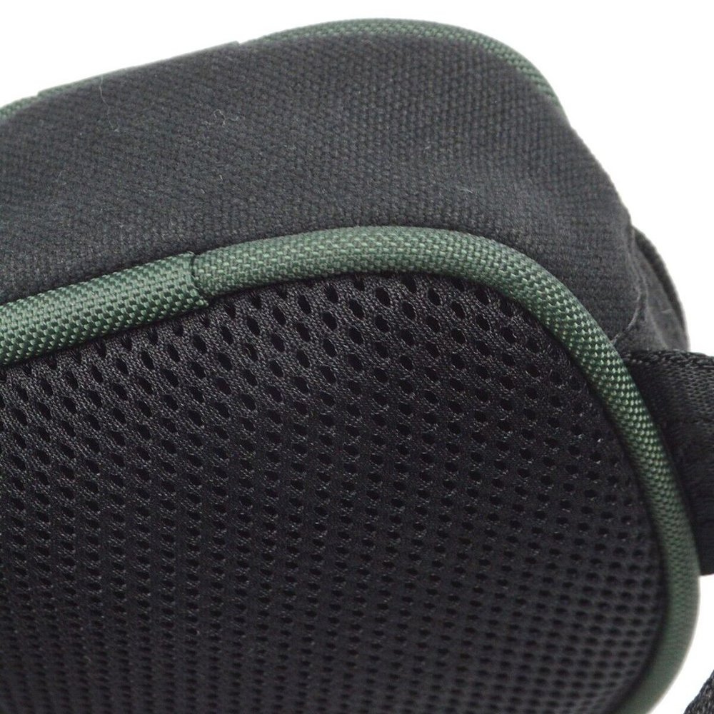 Authenticity Guaranteed Chanel Sports Line Leg Bag Pouch Black Green Nylon - Picture 4 of 10